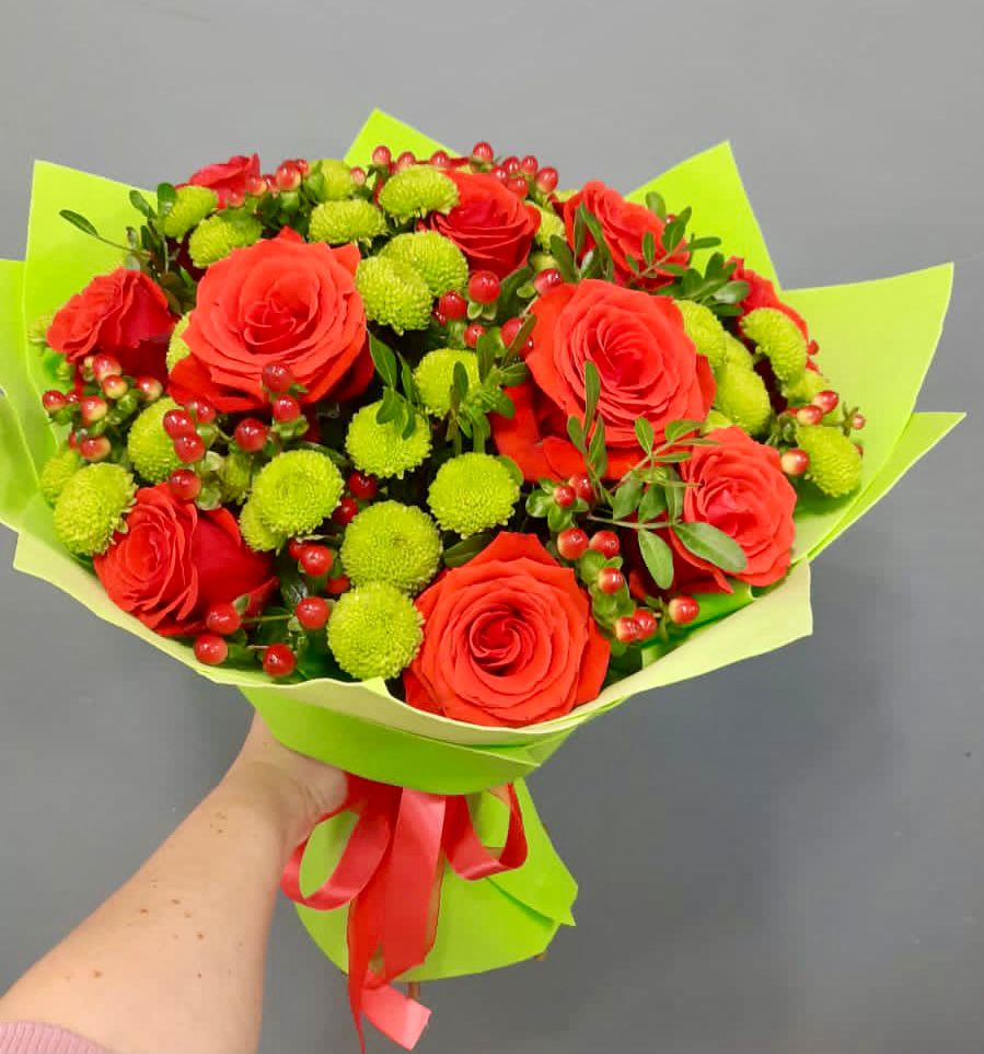 Букет цветов из: Хризантемы и Розы в Мокроусово