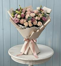 Букет цветов из:  Розы и Лизиантусы в Мокроусово