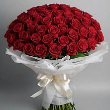 Букет 101 Красная роза Блэк Мэджик в Мокроусово