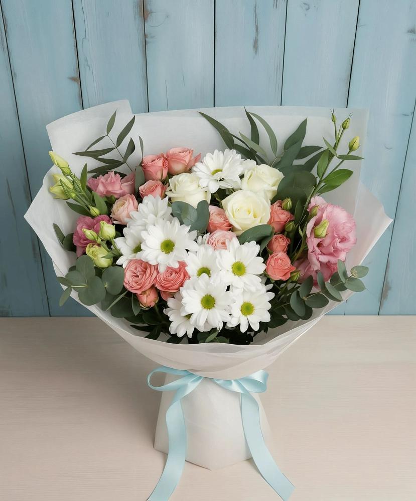 Букет цветов из: Розы, Лизиантусы и Хризантемы в Мокроусово