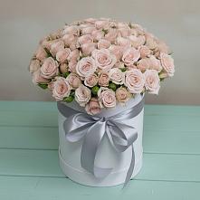 Цветочная композиция из Розы в шляпной коробке в Мокроусово