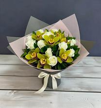 Букет цветов из:  Орхидеи и Розы в Мокроусово