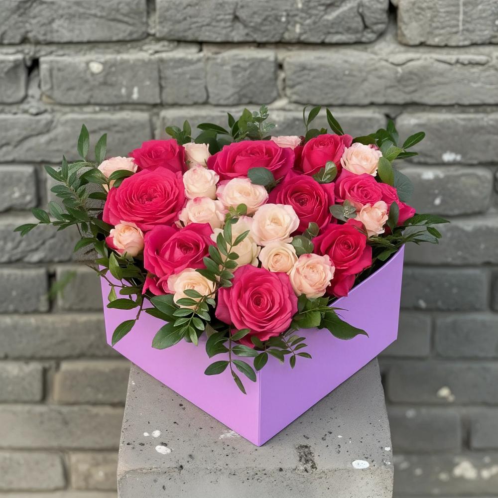 Цветочная композиция из Розы в коробке в Мокроусово