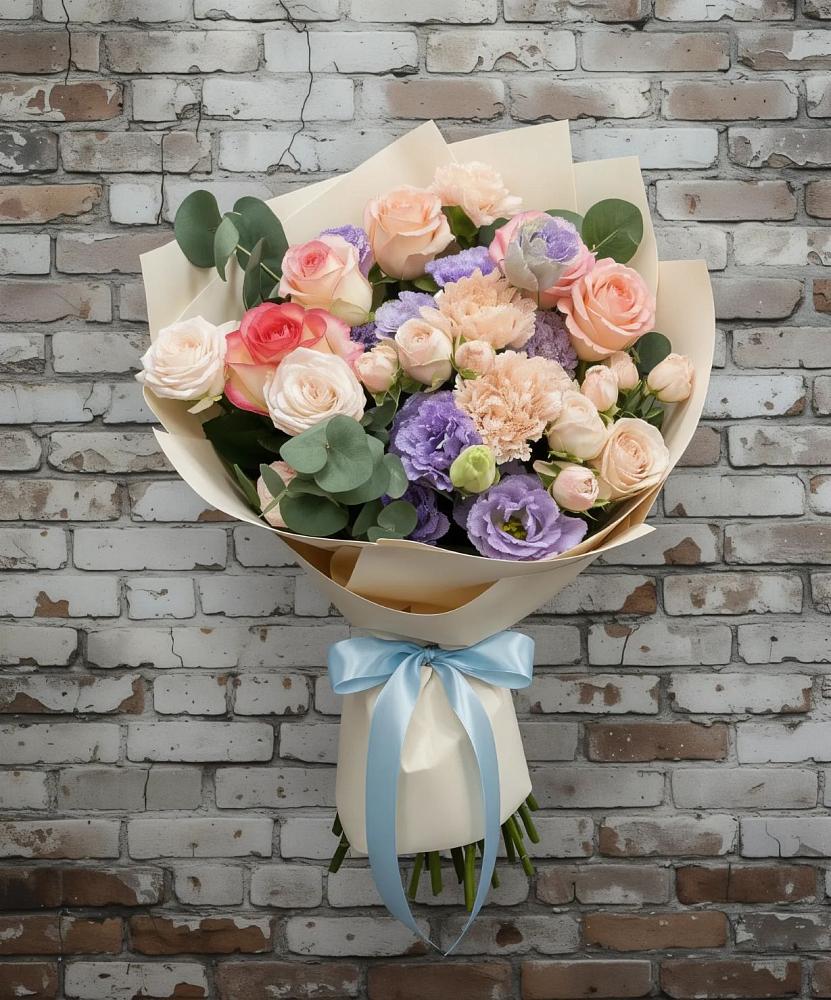 Букет цветов из: Розы, Лизиантусы и Гвоздики в Мокроусово