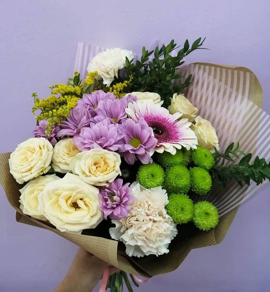 Букет цветов из: Хризантемы, Розы, Гвоздики и Герберы в Мокроусово