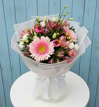 Букет цветов из:  Герберы, Альстромерии и Лизиантусы в Мокроусово